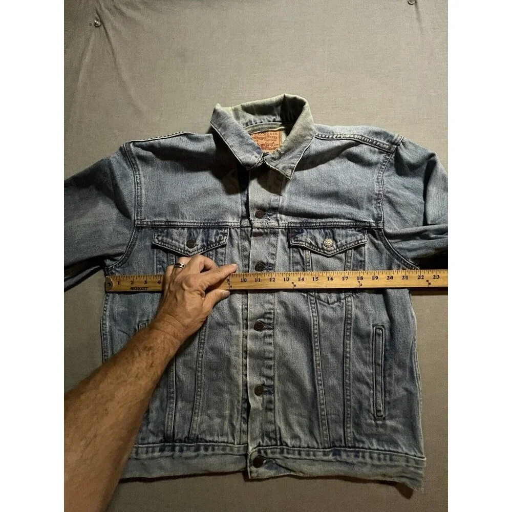 Vintage LEVIS 507 Denim Jacket Mens M Blue‎ Faded Distressed Button Adult.
